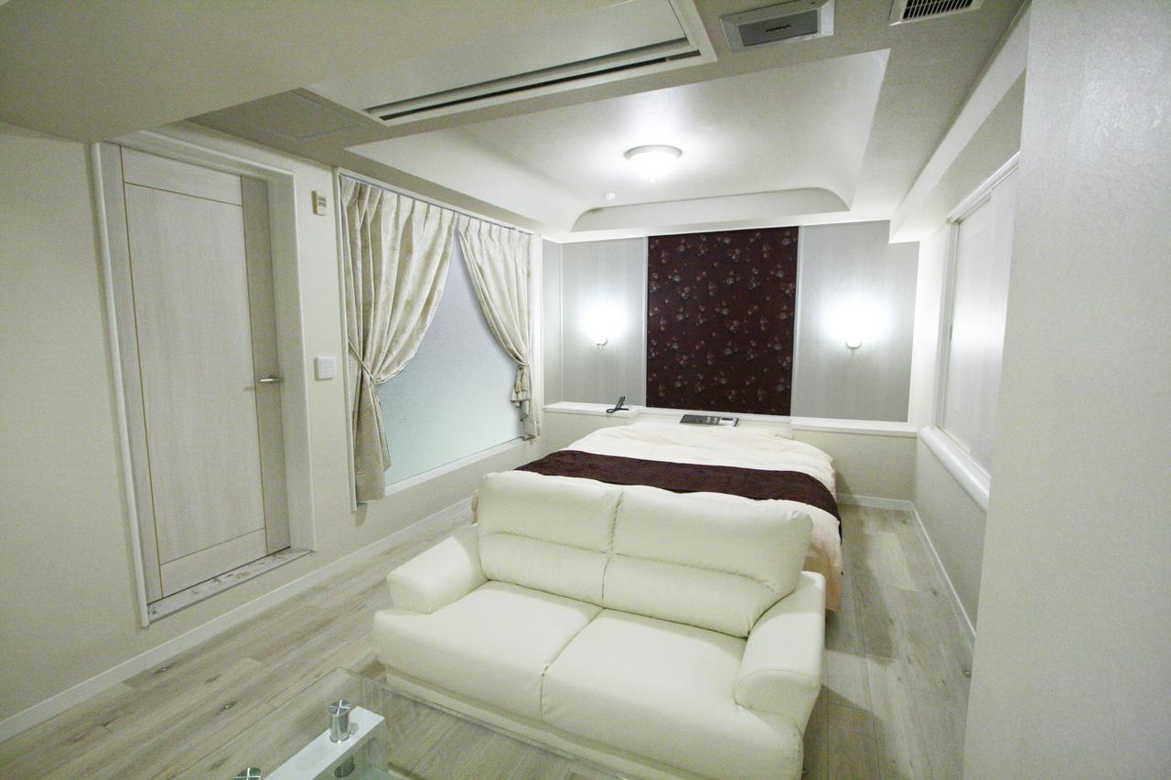 Hotel Rose (Adults Only) Gifu Bagian luar foto