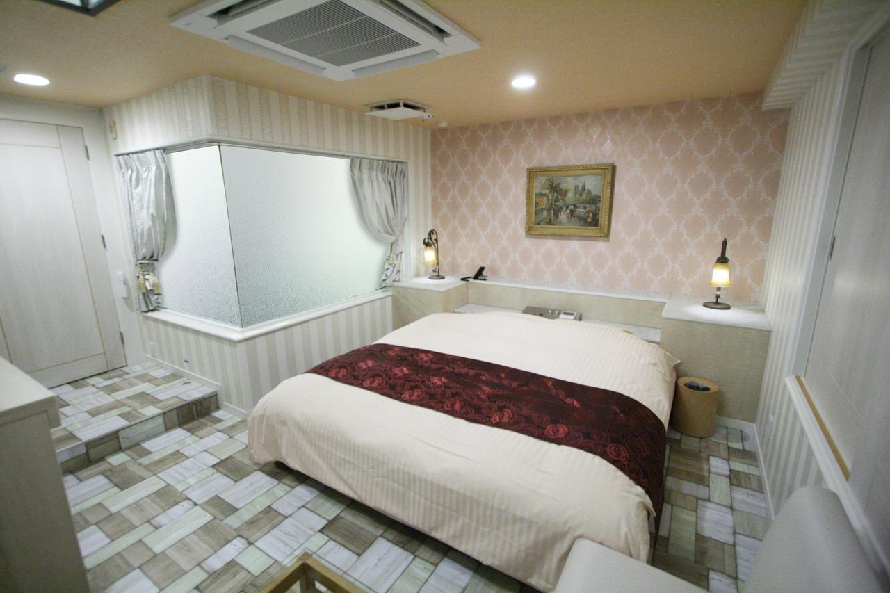 Hotel Rose (Adults Only) Gifu Bagian luar foto